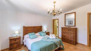 Casa rural cerca de Aracena Castillo de las Guardas by Ruralidays