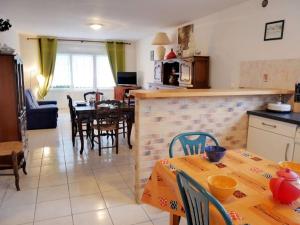 Appartement Carnac, 3 pièces, 4 personnes - FR-1-477-130