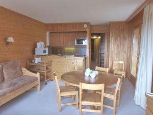 Appartement ensoleillé 23 pièces pour 6 pers. à Méribel Altiport - FR-1-411-581