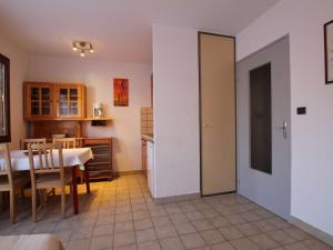 Appartements Appartement Briancon, 1 piece, 3 personnes - FR-1-330C-64 : photos des chambres