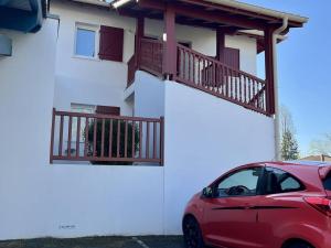 Appartement T1 bis à Cambo-les-Bains avec terrasse - FR-1-495-4