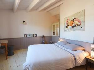 Maisons de vacances Maison Les Portes-en-Re, 6 pieces, 10 personnes - FR-1-434-37 : photos des chambres