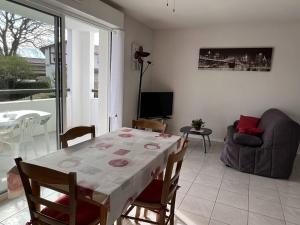 Appartements Appartement Cambo-les-Bains, 2 pieces, 2 personnes - FR-1-495-30 : photos des chambres