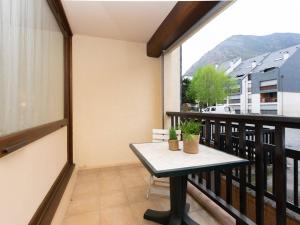 Appartements Appartement T2 pour 4 pers. a Saint-Lary Soulan, prox. centre et telepherique, balcon, navette gratuite - FR-1-296-281 : photos des chambres
