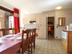 Appartements Appartement T2 cabine a Briancon, parfait pour 4-6 pers, proche centre, telecabine et commerces - FR-1-330C-65 : photos des chambres