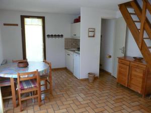 Maisons de vacances Maison Erdeven, 3 pieces, 4 personnes - FR-1-479-55 : photos des chambres