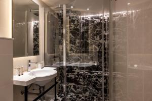 Hotels Hotel La Canopee : photos des chambres