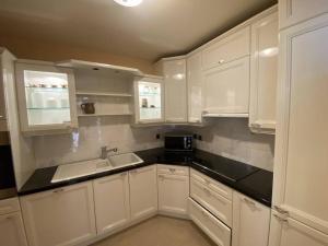 Quiberon - Appartement de 90m², balcon sud, parking privé - FR-1-478-4