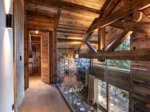 Chalets Chalet Montvalezan-La Rosiere, 8 pieces, 12 personnes - FR-1-398-622 : photos des chambres