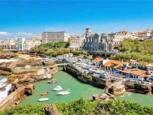 Appartements Studio renove avec balcon, quartier Saint Charles, a 800m de la plage du Miramar - FR-1-3-465 : photos des chambres