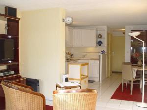 T2 climatisé avec piscine et parking au Cap dAgde - FR-1-607-52