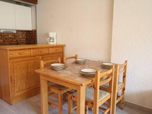 Appartements Appartement Montgenevre, 1 piece, 4 personnes - FR-1-330D-75 : photos des chambres