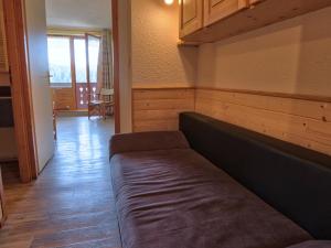 Studio cabine ensoleillé avec balcon à 1450m - FR-1-505-19