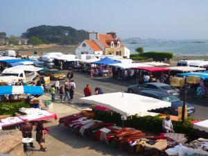 Charmante maison bretonne avec jardin clos, parking, WiFi, à 900m de la plage - Trégastel - FR-1-542-35