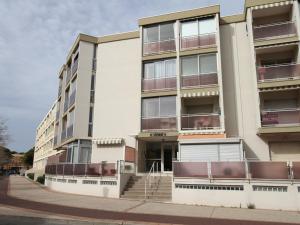 Appartement T1 confortable - climatisé, proche des thermes, avec loggia et équipements modernes - FR-1-553-10