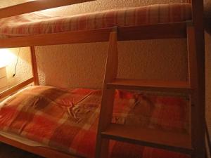 Appartement 2P 6 pers avec balcon, accès direct pistes - FR-1-322-362