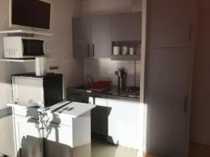 Studio Cabine 4 Pers - Pied des Pistes - Parking Couvert - Balcon Sud - TV - Animaux Ok - FR-1-404-212