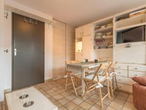 Appartements Appartement Briancon, 1 piece, 3 personnes - FR-1-330C-8 : photos des chambres