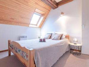 Appartement Triplex à Saint-Lary, 4 chambres, 9 pers, balcon, parking, WiFi optionnel - FR-1-296-287