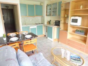 Saint-Lary-Soulan : T2 4 pers, vue ouest, balcon, ascenseur, proche Pla dAdet - FR-1-457-160