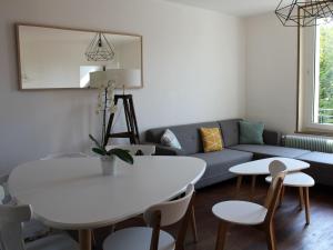 Maisons de vacances Gite Virecourt, 4 pieces, 5 personnes - FR-1-584-46 : photos des chambres