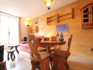 Appartements Grand studio 4 pers avec balcon au coeur de Briancon - FR-1-330C-3 : photos des chambres