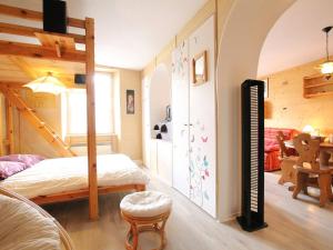 Grand studio 4 pers avec balcon au cœur de Briançon - FR-1-330C-3