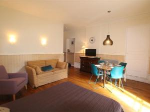 Studio au centre avec ascenseur et animaux admis - FR-1-313-163
