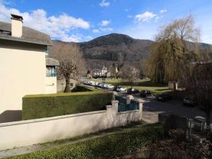 Appartements Appartement Bagneres-de-Luchon, 3 pieces, 4 personnes - FR-1-313-178 : photos des chambres