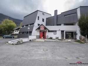 Appartement Cozy avec Sauna, Piscine et Proche des Thermes, 4 Pers. à Saint-Lary Village - FR-1-296-328