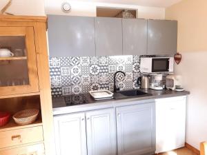 Charmant T2 à Saint-Lary-Soulan avec balcon, parking, et casier à skis - FR-1-457-269