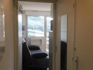 Studio 4 pers. au pied des pistes avec balcon, ascenseur, parking gratuit, casier à skis et équipement complet - FR-1-602-3 - 彼埃尔圣马丁