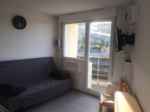 Appartements Studio 4 pers. au pied des pistes avec balcon, ascenseur, parking gratuit, casier a skis et equipement complet - FR-1-602-3 : photos des chambres
