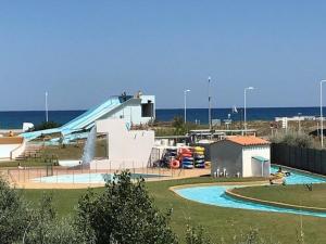 Charmante Villa T3 avec Terrasse, Parking et Proximité Plage - Idéale Familles, 5 Couchages - FR-1-81-472