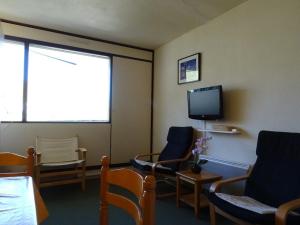 Studio 6 pers avec casier à skis, proche pistes - FR-1-602-57