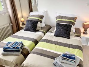 Maisons de vacances Superbe maison avec jardin, proche plage, chiens admis - FR-1-542-25 : photos des chambres