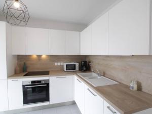 Appartement lumineux 4P8 pers, 2 terrasses, parking privé, cœur de Briançon - FR-1-330C-119