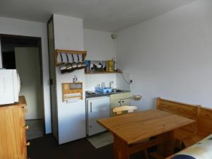 Studio chaleureux à 300m des pistes avec parking gratuit - FR-1-557A-33