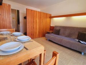 Studio cosy avec vue sur le front de neige, proche télésiège et commerces - FR-1-525-200