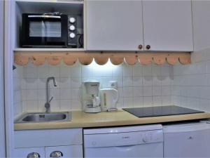 Appartements Appartement Risoul, 2 pieces, 6 personnes - FR-1-330-544 : photos des chambres