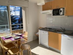 Appartements Studio confortable pour 4 pers a Arette, kitchenette, parking, casier a skis - FR-1-602-99 : photos des chambres