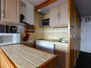 Appartement cosy à Val Thorens - 4 pers, 26 m², balcon Sud, skis aux pieds - FR-1-637-33