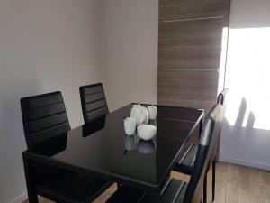 Appartements Appartement Merville-Franceville-Plage, 3 pieces, 4 personnes - FR-1-465-73 : photos des chambres