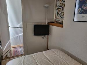 Appartement lumineux 6 pers, pied des pistes, balcon sud, ascenseur, proche commerces, Palais des Sports - FR-1-262-176