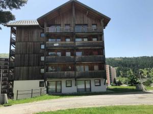 Appartements Appartement 4 pieces avec WiFi, Animaux admis, Parking gratuit proche des pistes - FR-1-525-240 : photos des chambres