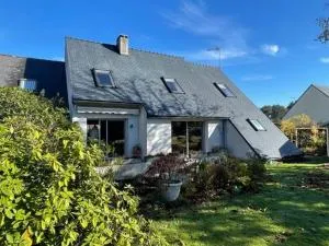 Grande Maison 3* avec Jardin Clos, à 5 min de la Mer - Proche Quimper et Fouesnant - FR-1-481-99 - Kervénos