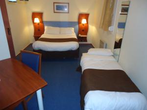 Hotels Hotel Estuaire : Chambre Triple