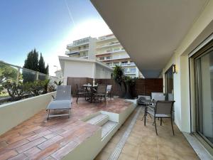 Charmant T2 avec terrasse, climatisé, centre-ville Antibes, proche mer et commerces - FR-1-252-177