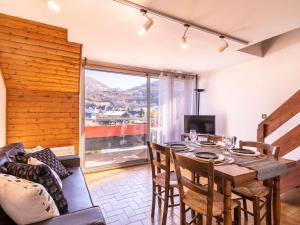 Duplex 6 personnes, quartier thermal Saint-Lary, proche télécabine, calme, Pyrénées - FR-1-296-377