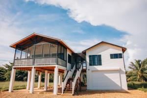 Almond Beach Resort at Jaguar Reef